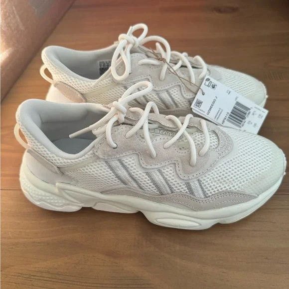 Adidas originals Ozweego shoes - Picture 4 of 12